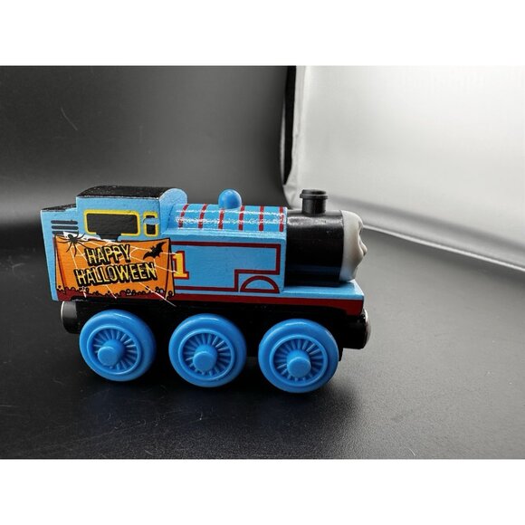Halloween Thomas Wooden Railway Vtg 2003 Train Engine Learning Curve Limited - Picture 2 of 12
